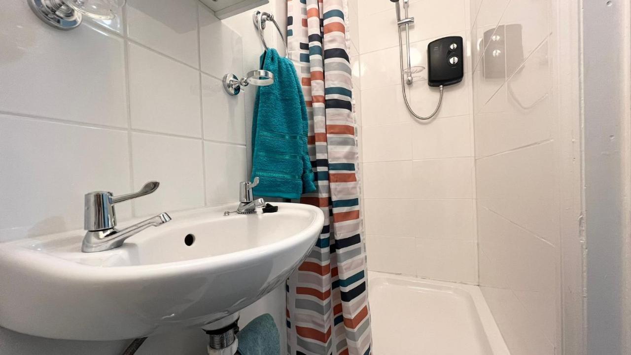 Cosy Private Studio In London Lejlighed Plumstead  Eksteriør billede